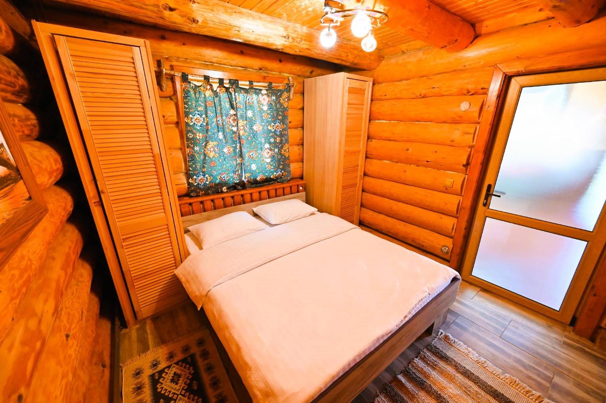 Vila Casa De Lemn Rîşnov Exteriér fotografie