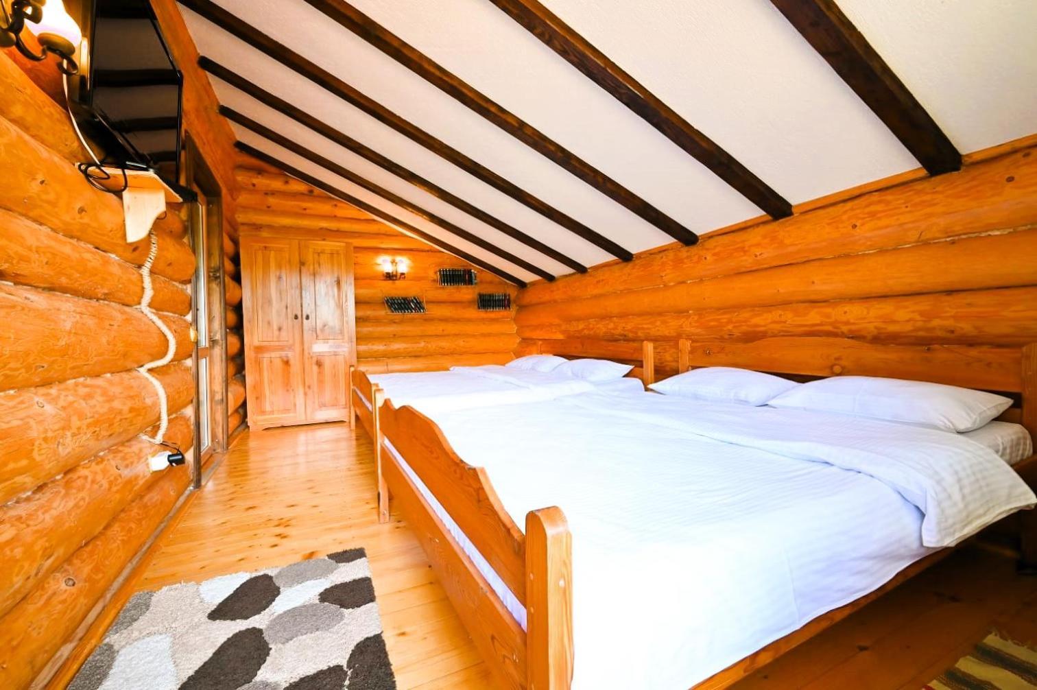 Vila Casa De Lemn Rîşnov Exteriér fotografie
