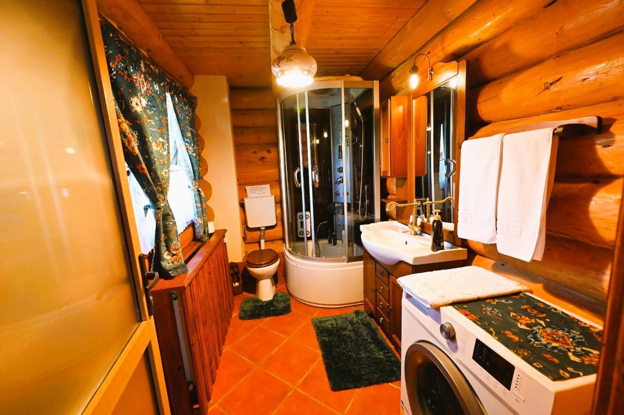 Vila Casa De Lemn Rîşnov Exteriér fotografie